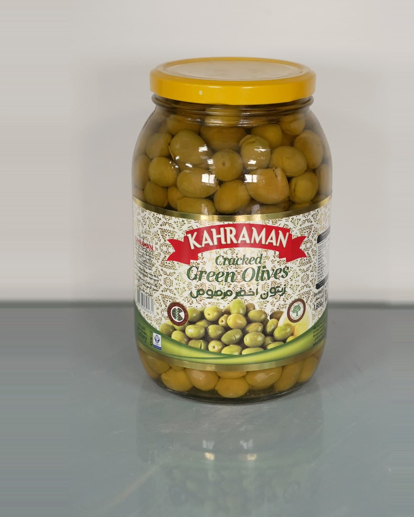 Cracked green olives